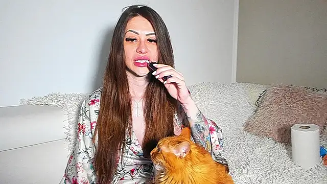 BrianaDiamondXXX online show from June 2026 01:09:02 PM