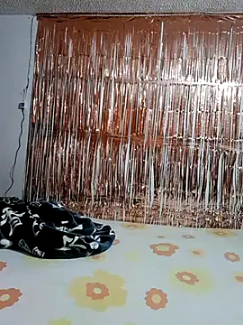 Snapshot of LUNAdeMARTE chatting on February 2026 04:06:02 AM LUNAdeMARTE online show from February 2026 04:06:02 AM