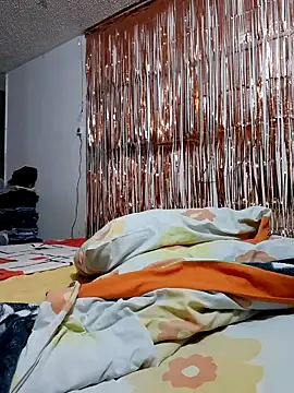 Snapshot of LUNAdeMARTE chatting on February 2026 01:57:02 AM LUNAdeMARTE online show from February 2026 01:57:02 AM