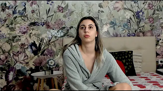 RoseDiamond06 online show from February 2025 09:09:01 PM