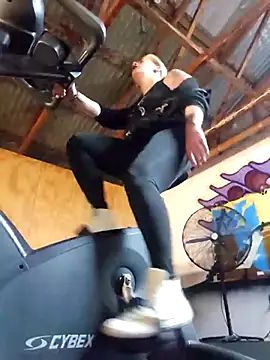 PinkTheHawk online show from November 2025 10:59:02 PM