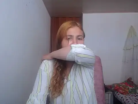 Mia davis01 online show from January 2025 05:20:02 PM