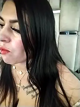 Snapshot of chelaqueen_ chatting on February 2026 07:29:01 PM chelaqueen online show from February 2026 07:29:01 PM