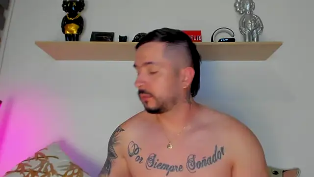 camilo restrepo21 online show from September 2025 02:22:02 AM