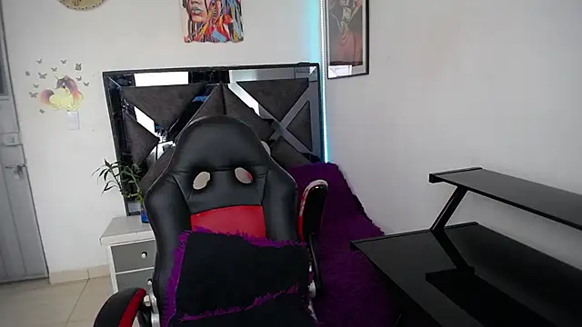 Salo hot04 online show from November 2025 05:12:01 PM