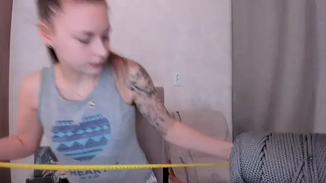 why again me online show from February 2025 04:25:01 PM