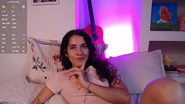 Snapshot of lailypink chatting on April 2026 04:43:02 AM lailypink online show from April 2026 04:43:02 AM