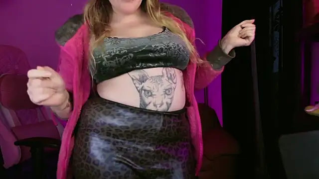 kisicaxx online show from February 2025 04:52:01 PM