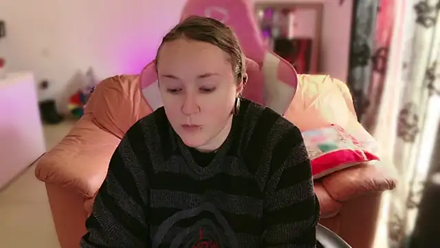 kisicaxx online show from February 2025 10:26:01 AM