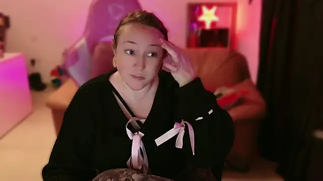 kisicaxx online show from March 2025 06:29:01 PM