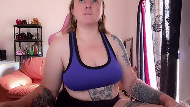 kisicaxx online show from September 2025 07:10:02 AM