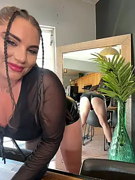 lovely beast online show from March 2025 04:45:01 PM