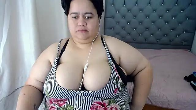 hotlesby4uxxx online show from December 2024 11:01:02 PM