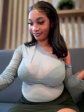   Nessa   online show from October 2025 11:33:01 AM