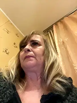 Irina2909xh online show from November 2025 11:04:02 PM