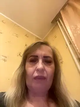 Irina2909xh online show from November 2025 02:59:01 AM