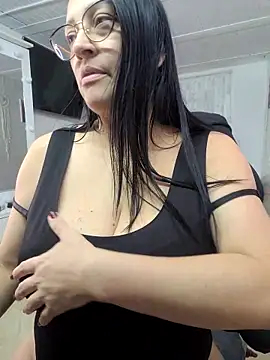 Ameliarizo online show from January 2026 01:53:01 AM