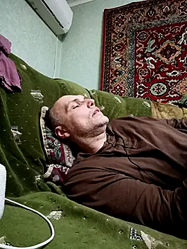 Snapshot of Sam_Colt chatting on December 2025 01:29:01 PM Sam Colt online show from December 2025 01:29:01 PM