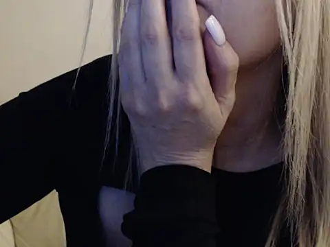 Snapshot of Tathiana chatting on March 2026 01:33:01 AM Tathiana online show from March 2026 01:33:01 AM