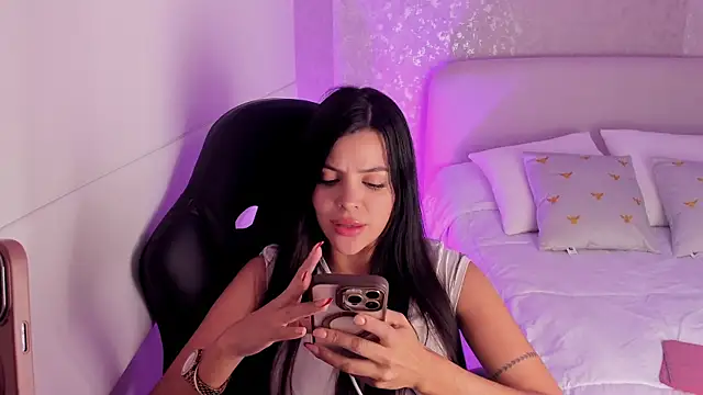 Snapshot of salome__11 chatting on January 2025 04:29:01 AM salome  11 online show from January 2025 04:29:01 AM