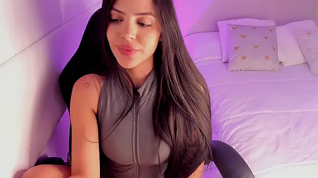 Snapshot of salome__11 chatting on January 2025 10:54:01 PM salome  11 online show from January 2025 10:54:01 PM