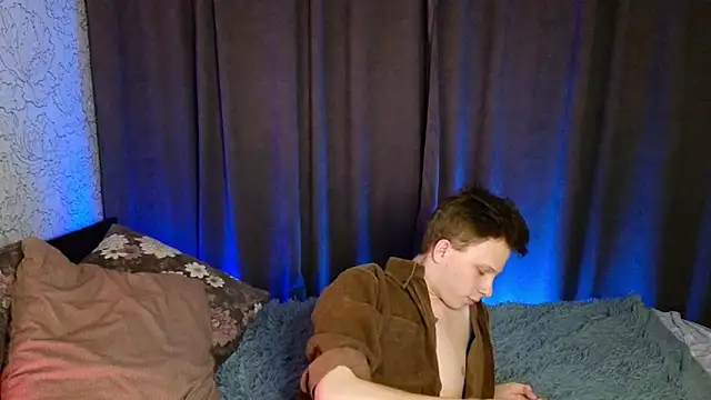 arlekincrop online show from December 2024 10:18:02 PM