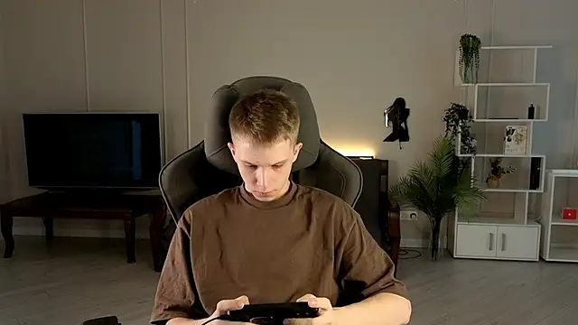 arlekincrop online show from September 2025 08:05:01 AM