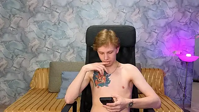 Snapshot of arlekincrop chatting on February 2026 12:10:01 PM arlekincrop online show from February 2026 12:10:01 PM