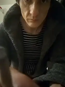 maciej online show from December 2024 12:02:01 AM