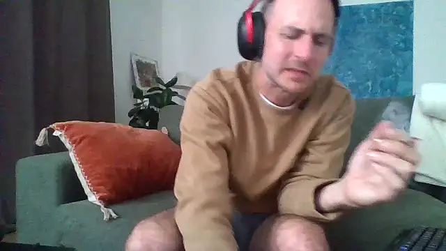 Snapshot of verylargecock chatting on September 2025 12:40:01 PM verylargecock online show from September 2025 12:40:01 PM