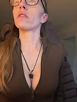 Heidi Harper online show from February 2025 04:47:01 PM