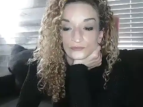 AshleyRain online show from May 2026 01:29:02 PM