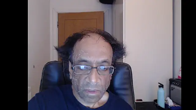Snapshot of rauncher1 chatting on June 2026 08:22:02 AM rauncher1 online show from June 2026 08:22:02 AM