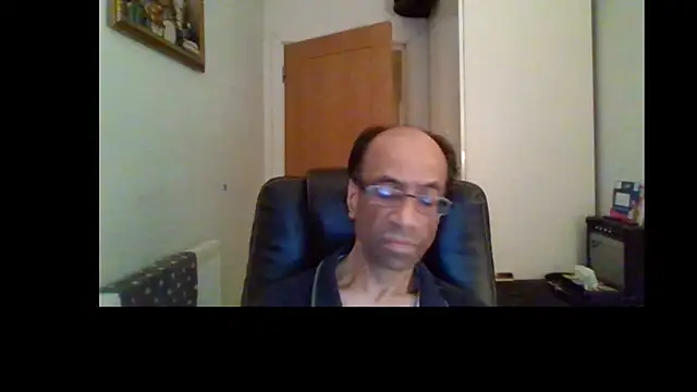 Snapshot of rauncher1 chatting on June 2026 09:19:02 PM rauncher1 online show from June 2026 09:19:02 PM