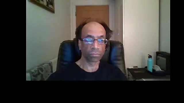 Snapshot of rauncher1 chatting on July 2026 12:57:02 AM rauncher1 online show from July 2026 12:57:02 AM