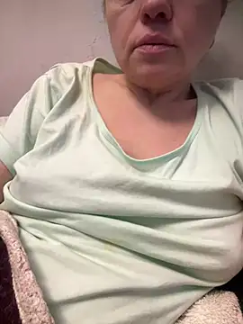 Susanel online show from February 2025 06:48:01 PM