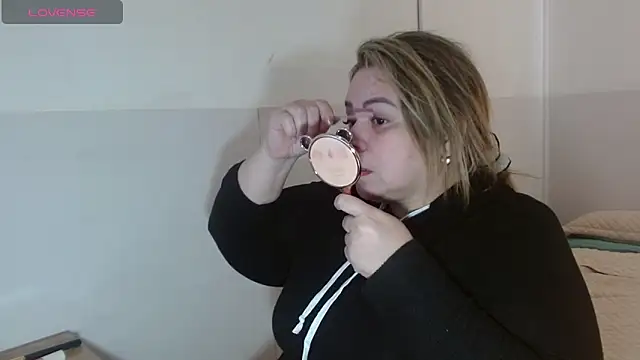 bella savati online show from September 2025 05:46:01 PM