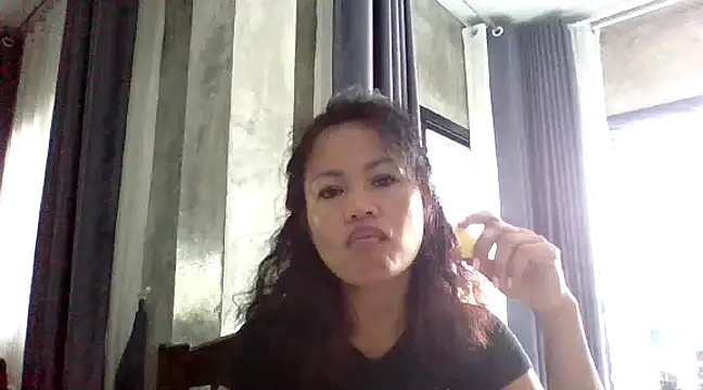 Snapshot of nareethai chatting on December 2024 03:47:02 AM nareethai online show from December 2024 03:47:02 AM