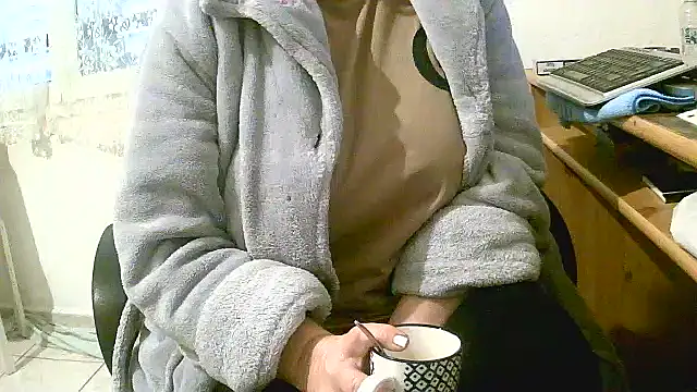 douceur63 online show from December 2024 12:45:02 PM