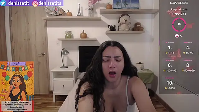 Snapshot of DenisseTits chatting on November 2025 02:27:02 PM DenisseTits online show from November 2025 02:27:02 PM
