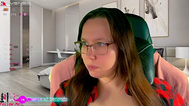 Victoria Romans online show from January 2025 01:32:01 AM