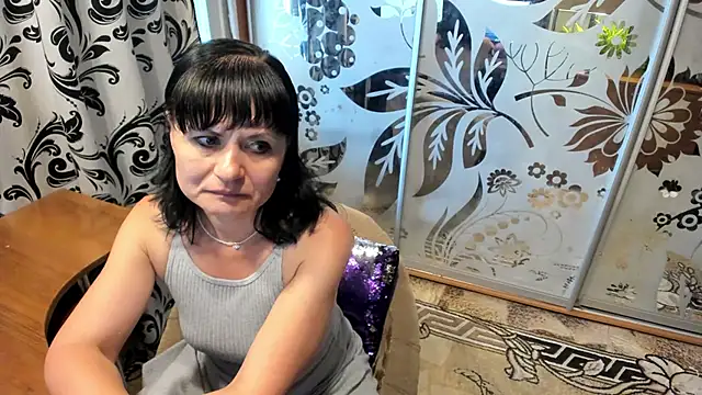 Snapshot of EVILENSA chatting on June 2026 01:15:01 PM EVILENSA online show from June 2026 01:15:01 PM