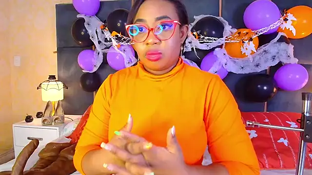 CaseyMoon online show from October 2025 12:31:01 PM