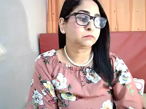 Snapshot of Indiankushy chatting on February 2025 08:24:01 PM Indiankushy online show from February 2025 08:24:01 PM