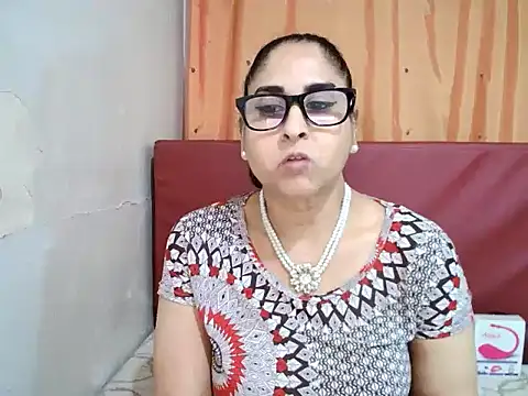 Snapshot of Indiankushy chatting on October 2025 04:48:02 PM Indiankushy online show from October 2025 04:48:02 PM