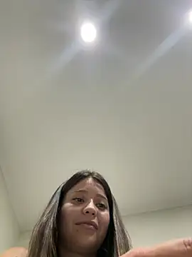 Snapshot of kiarafonseca_ chatting on February 2025 01:19:01 AM kiarafonseca  online show from February 2025 01:19:01 AM