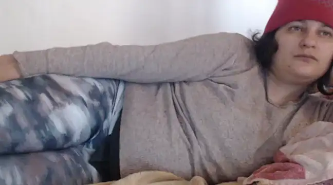 Snapshot of flowerlauren chatting on February 2025 10:53:02 AM flowerlauren online show from February 2025 10:53:02 AM