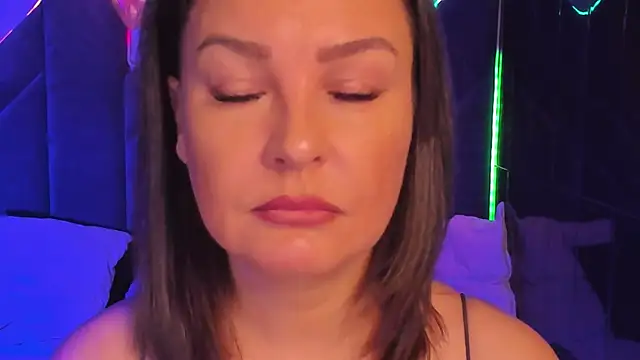 MilenaMellow online show from October 2025 08:32:02 PM