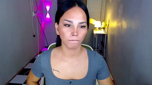 Snapshot of urnaughtydolly69 chatting on May 2026 01:38:02 PM urnaughtydolly69 online show from May 2026 01:38:02 PM