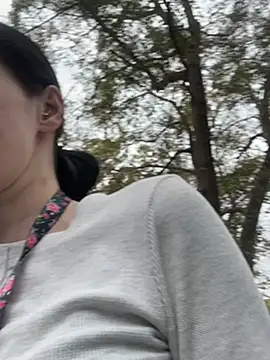 lolabunny9 online show from December 2024 07:18:01 PM